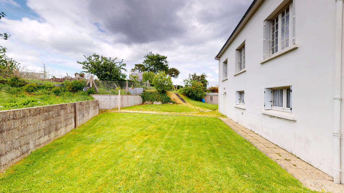 Maison à SAINT-JEAN-TROLIMON