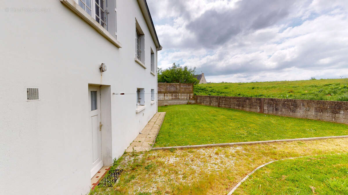 Maison à SAINT-JEAN-TROLIMON