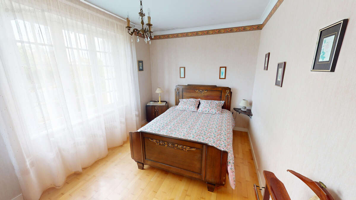 Maison à SAINT-JEAN-TROLIMON