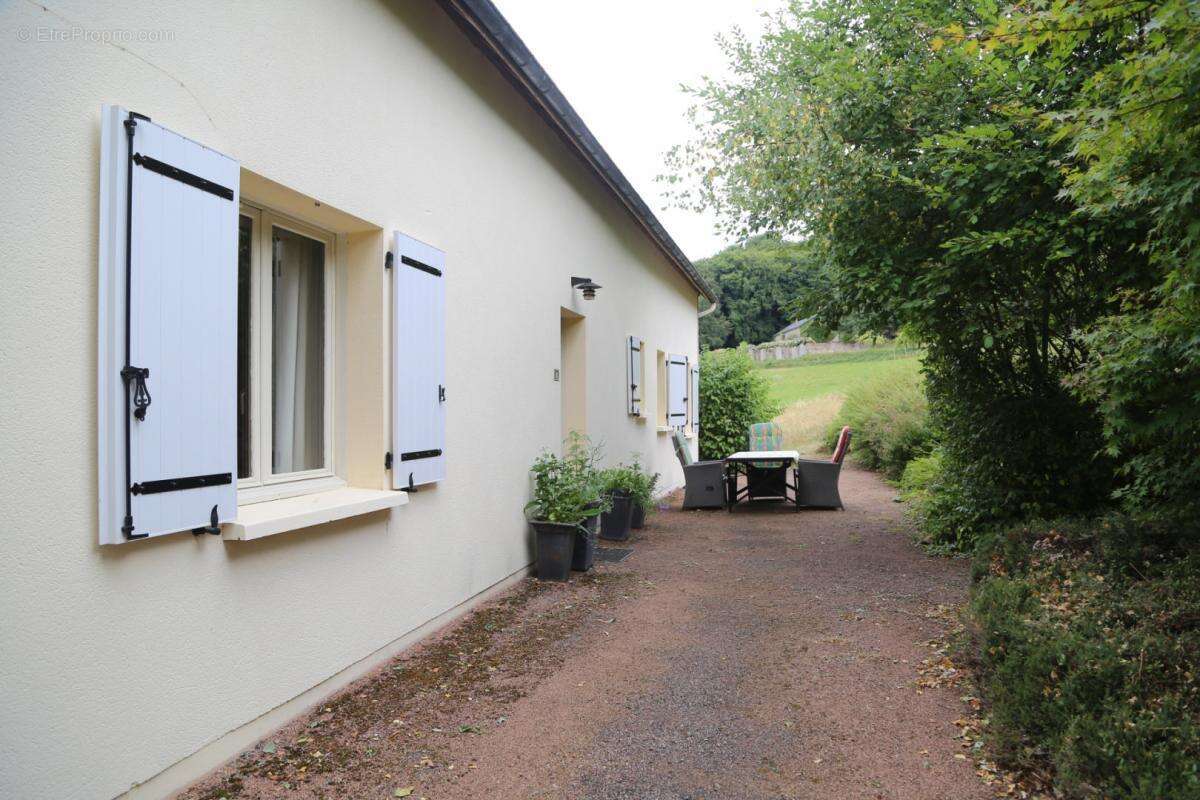 Maison à VILLAPOURCON