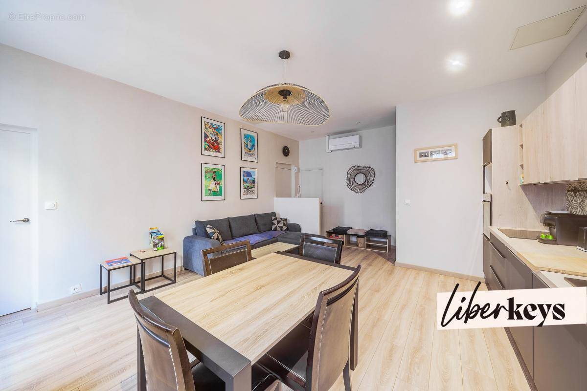 Appartement à MARSEILLE-2E