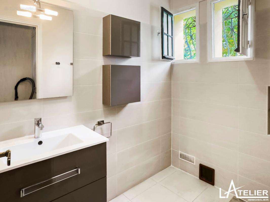 Maison à L&#039;ETANG-LA-VILLE