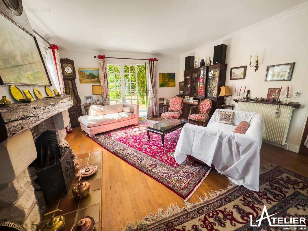 Maison à L&#039;ETANG-LA-VILLE