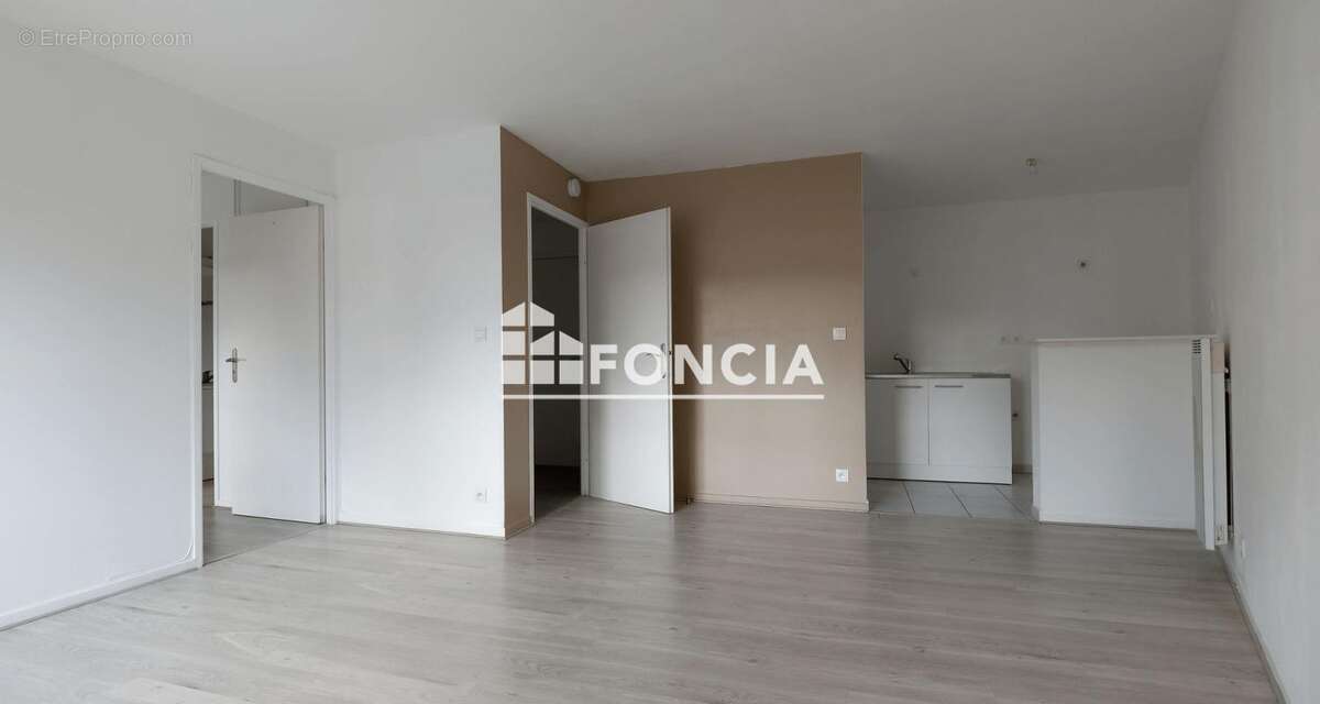 Appartement à VIGNEUX-SUR-SEINE