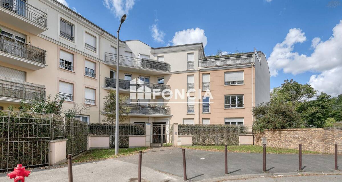 Appartement à VIGNEUX-SUR-SEINE