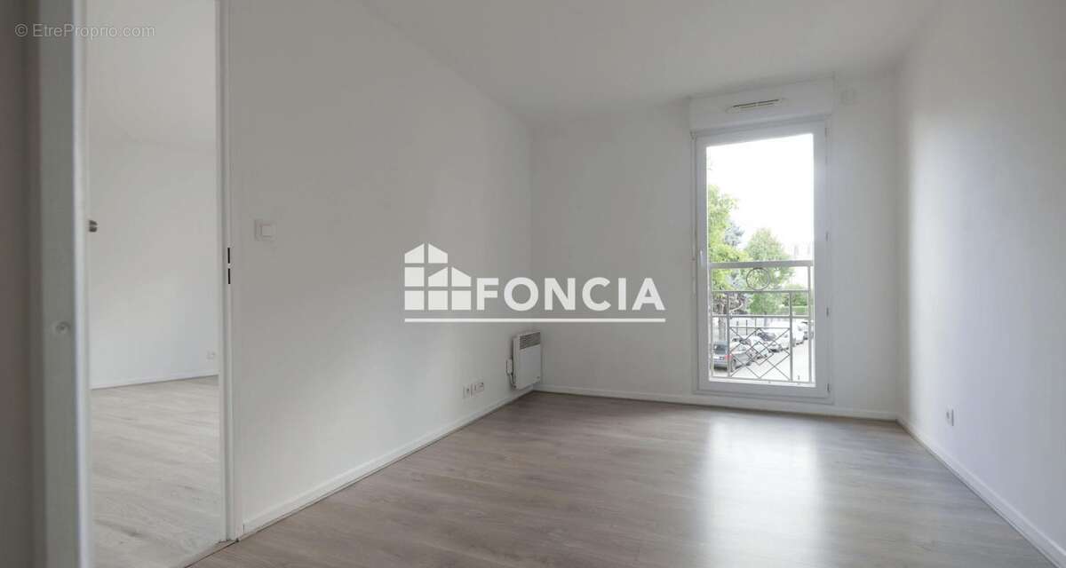 Appartement à VIGNEUX-SUR-SEINE