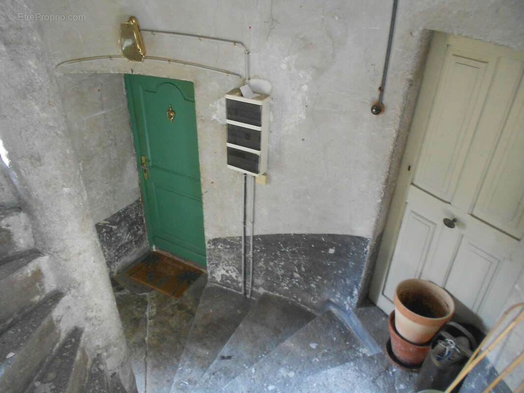 Appartement à THIERS