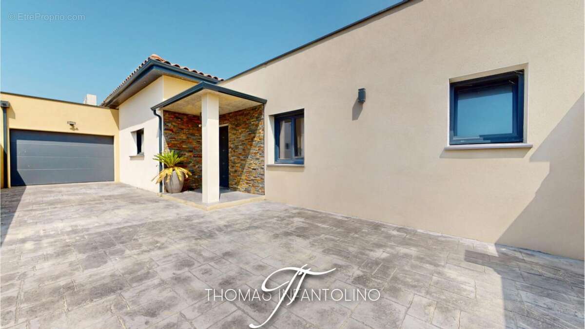 Maison à PENNAUTIER