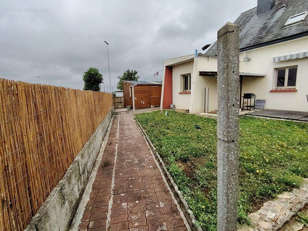 Maison à PLENEE-JUGON