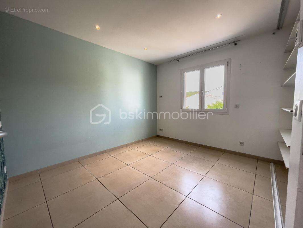 Maison à COURNONTERRAL