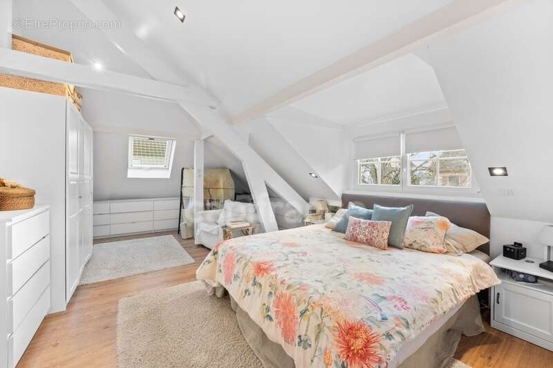 Maison à DIVONNE-LES-BAINS