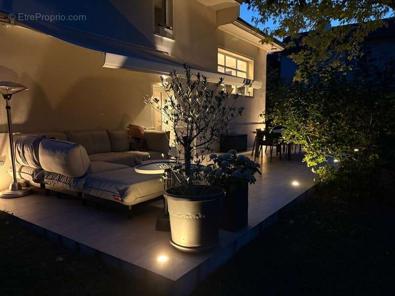 Maison à DIVONNE-LES-BAINS