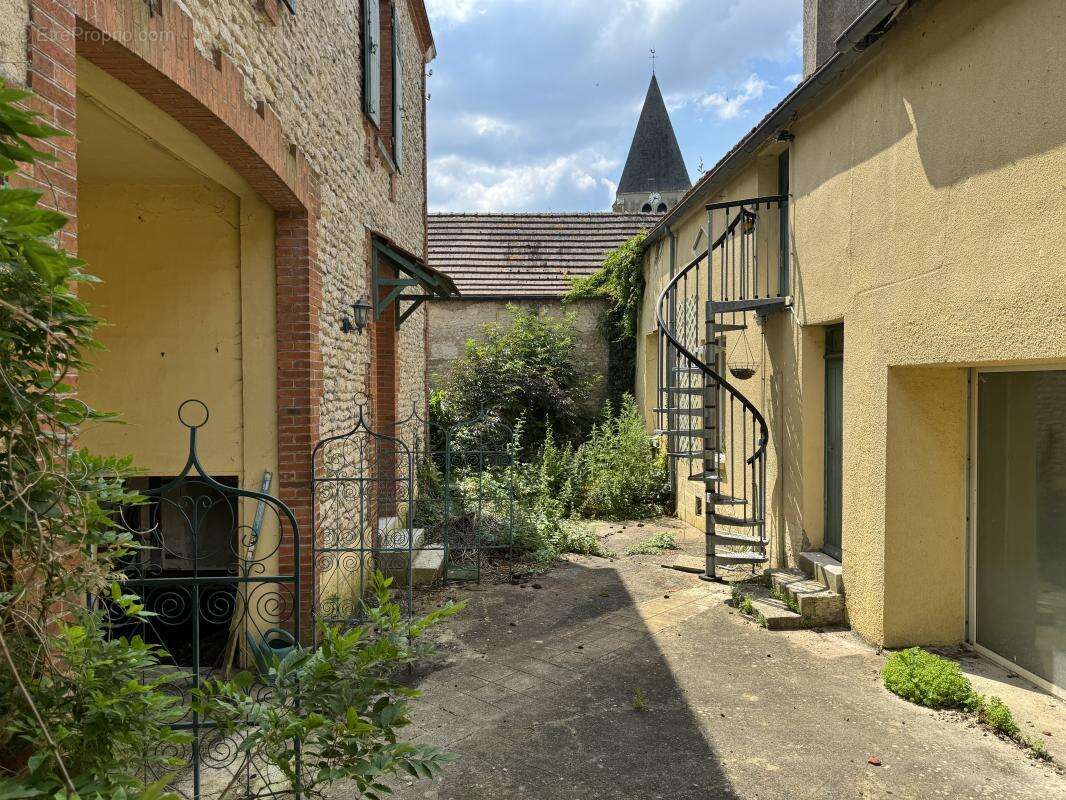 Maison à BARVILLE-EN-GATINAIS