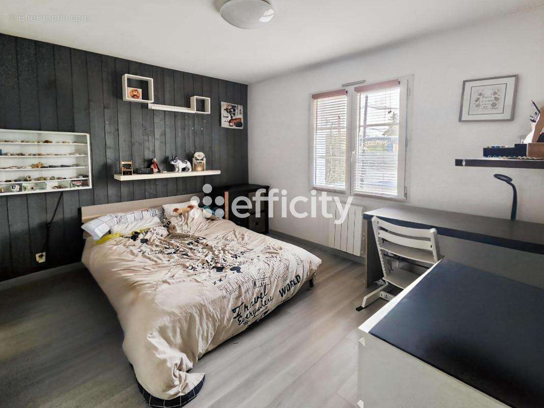 Maison à COMMEQUIERS