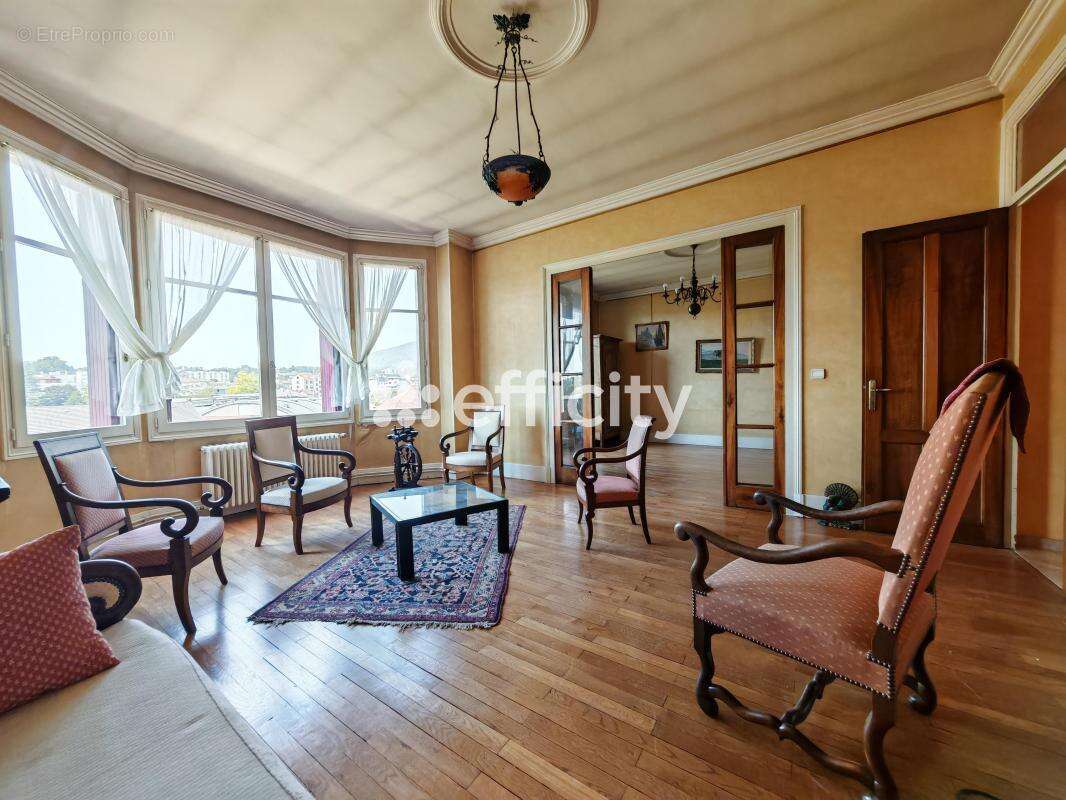 Appartement à VOIRON