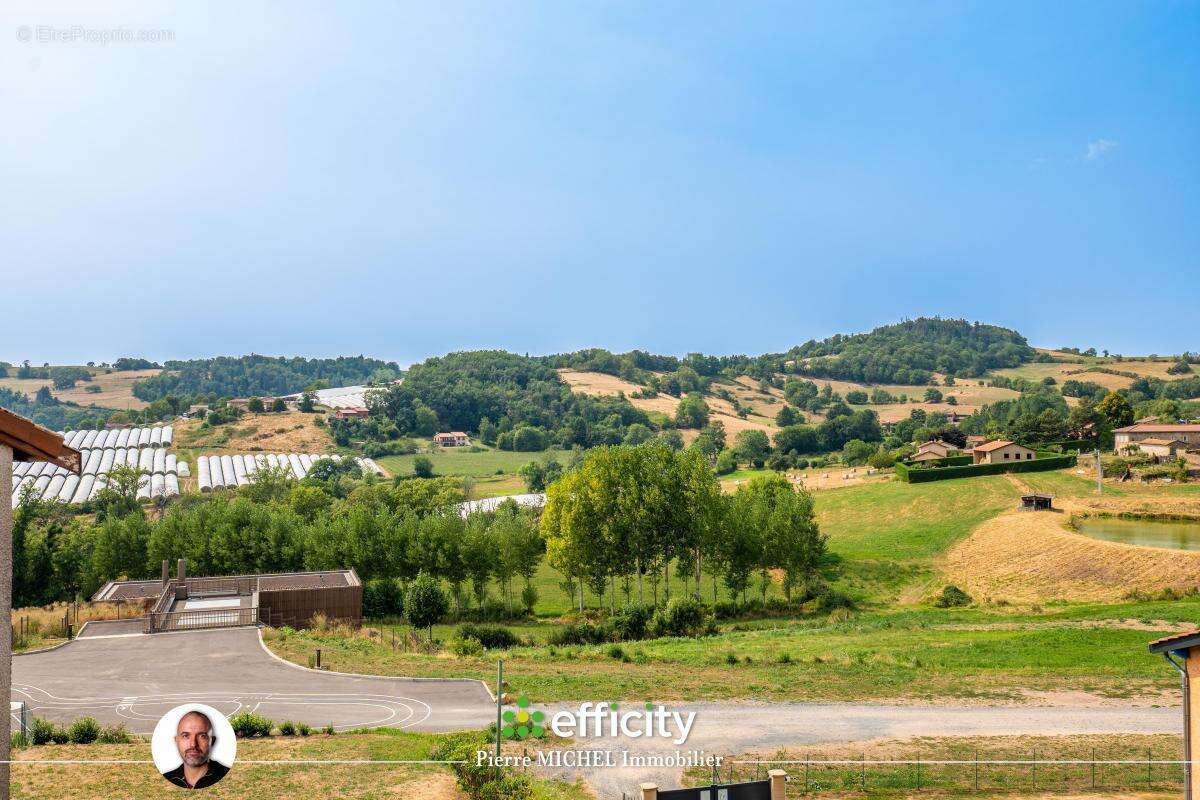 Appartement à MONTROTTIER