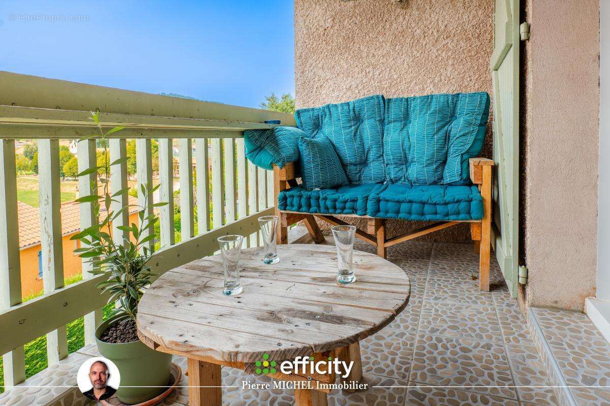 Appartement à MONTROTTIER