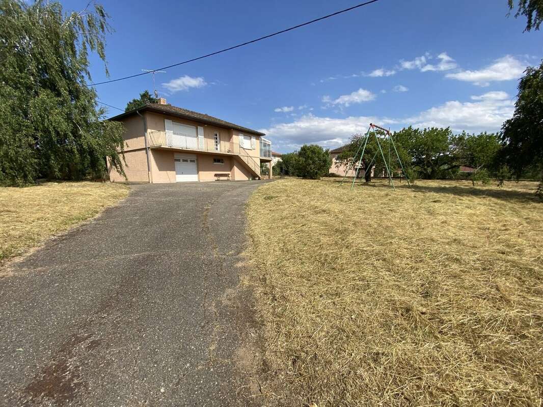 Maison à PONTCHARRA-SUR-TURDINE