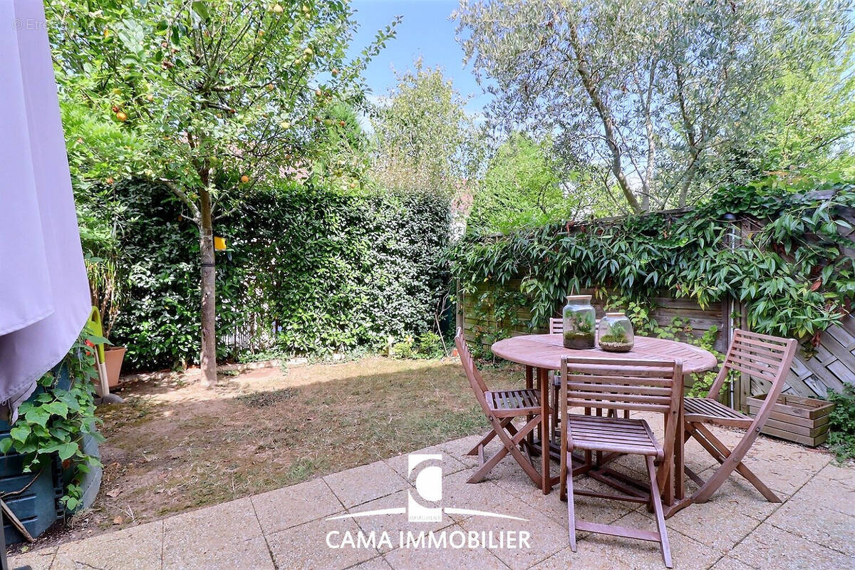 Maison à FONTENAY-LE-FLEURY