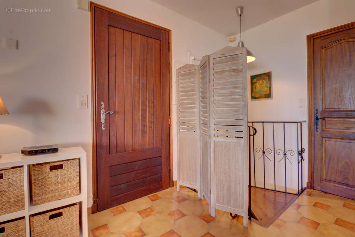 Maison à THEOULE-SUR-MER