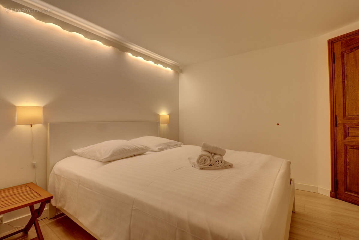 Maison à THEOULE-SUR-MER