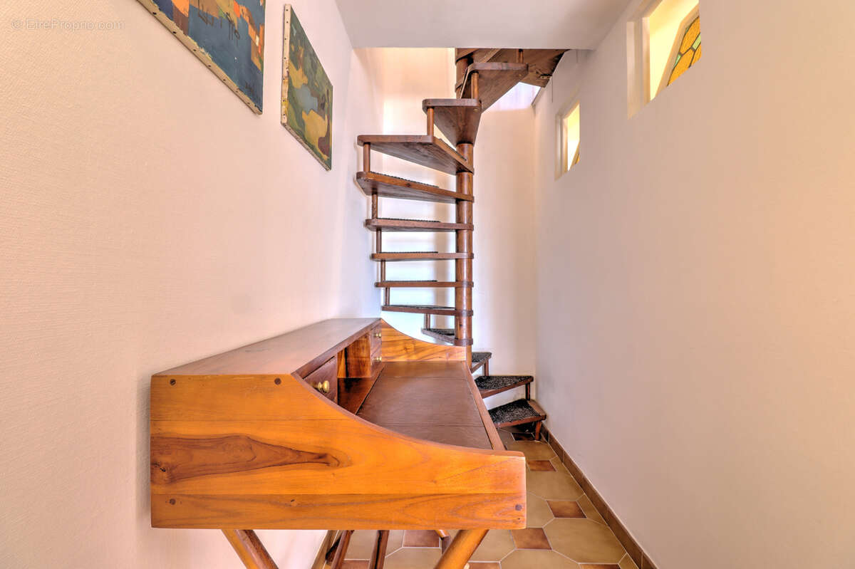 Maison à THEOULE-SUR-MER