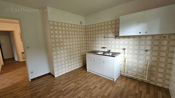 Appartement à SAINT-LAURENT-NOUAN