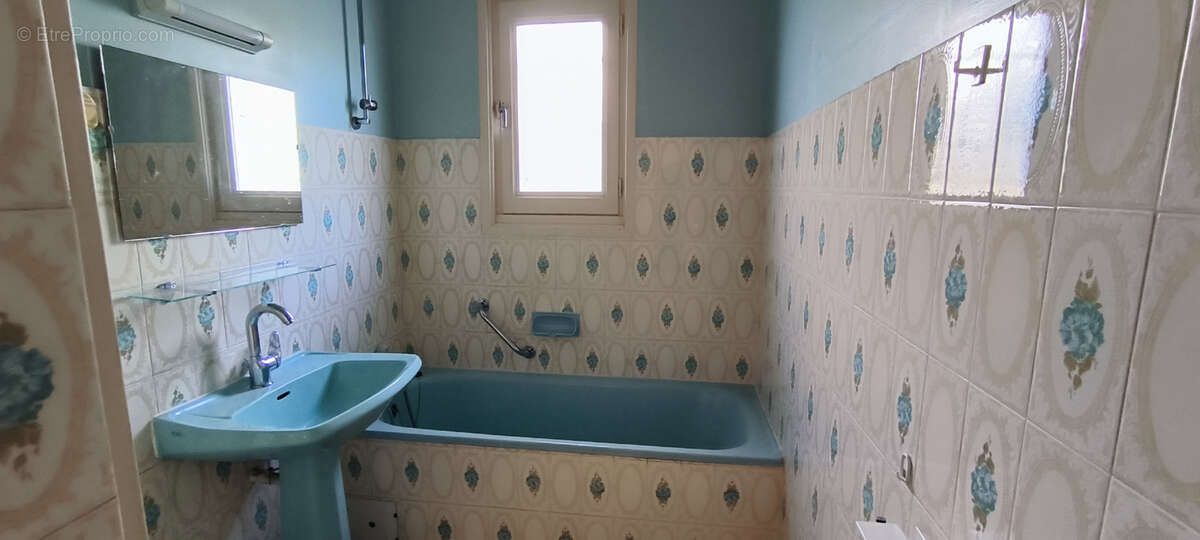 Maison à CLAIRVAUX-D&#039;AVEYRON