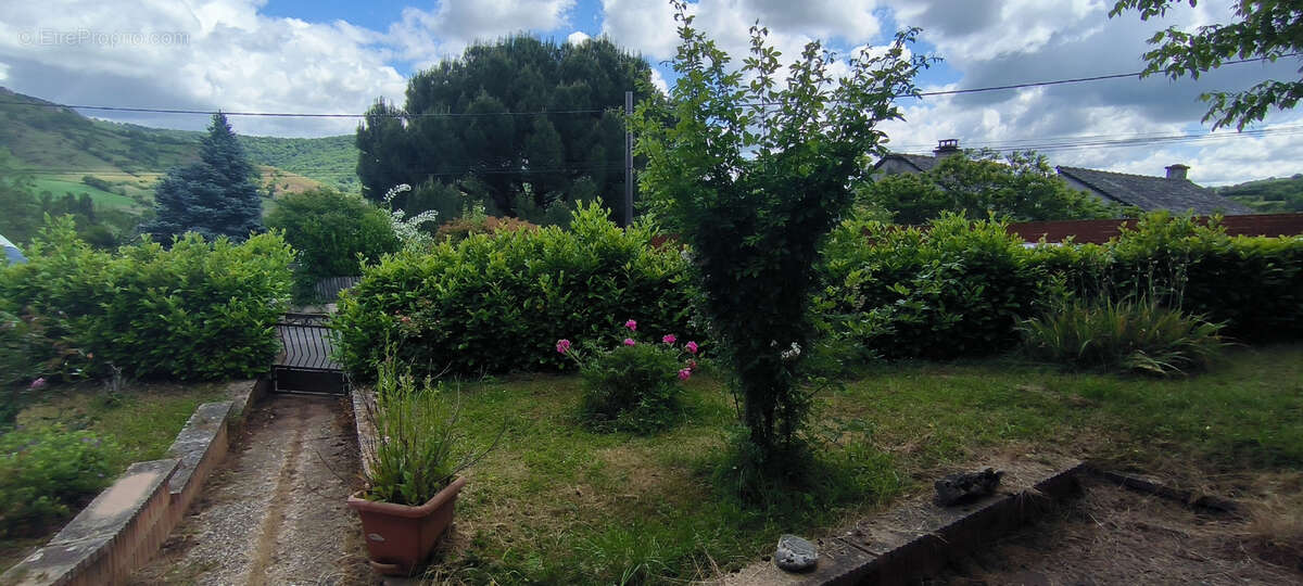 Maison à CLAIRVAUX-D&#039;AVEYRON