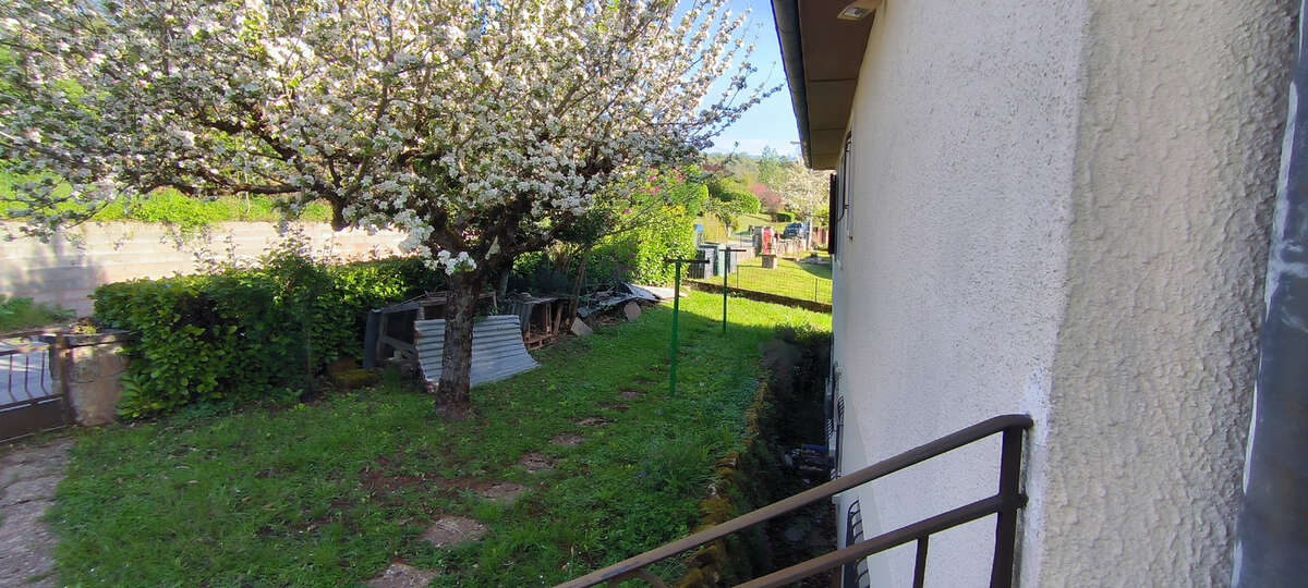 Maison à CLAIRVAUX-D&#039;AVEYRON