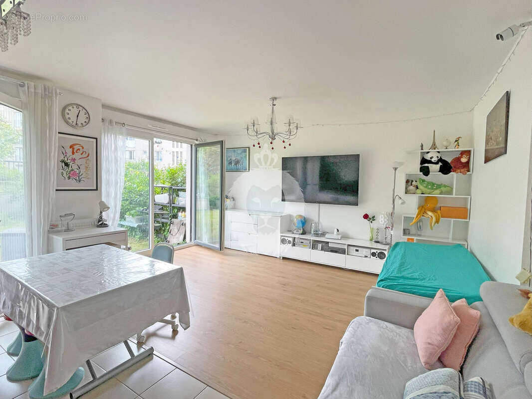 Appartement à LA QUEUE-EN-BRIE