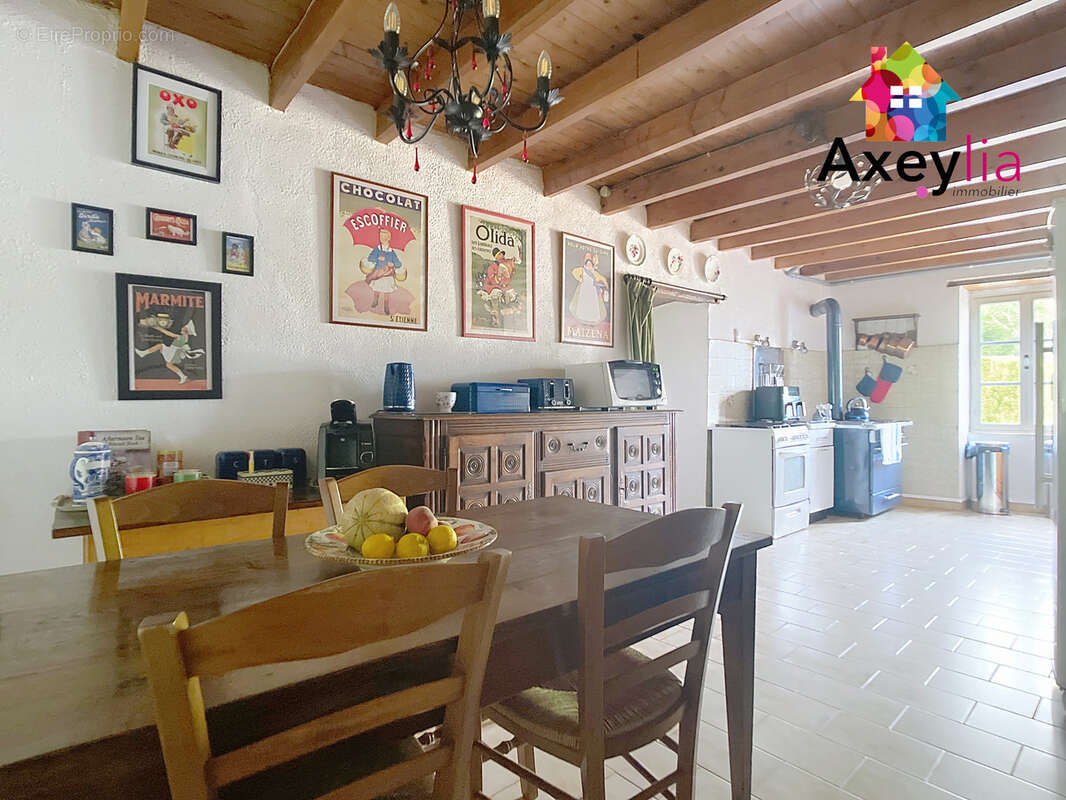 Maison à LA TUILIERE