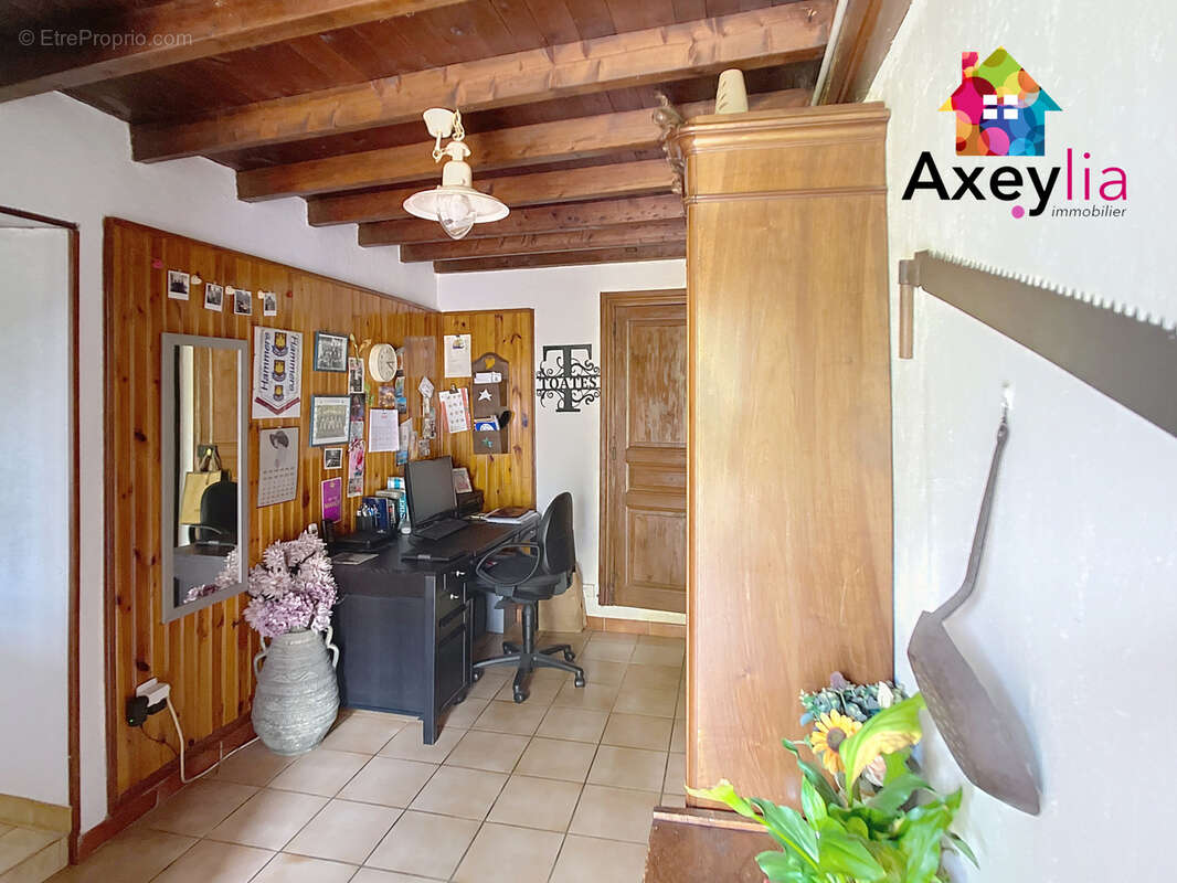 Maison à LA TUILIERE