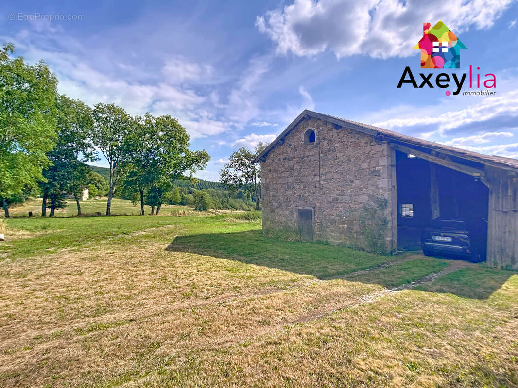 Maison à LA TUILIERE