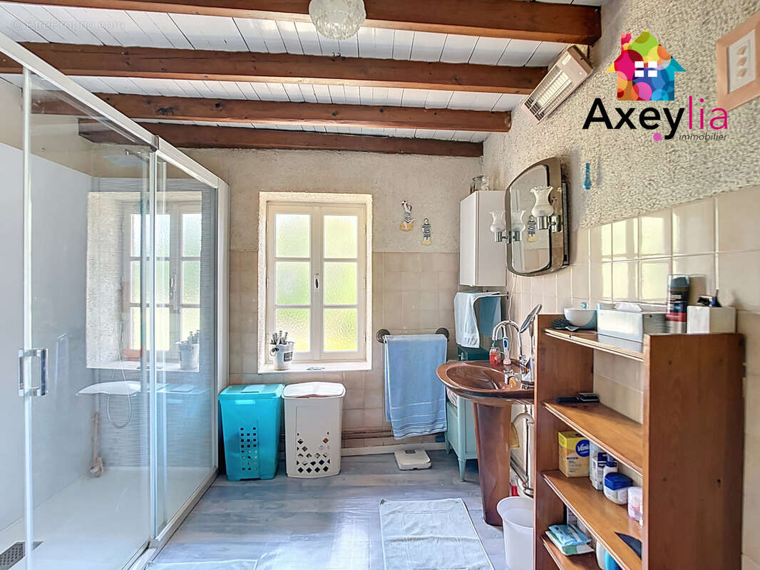 Maison à LA TUILIERE