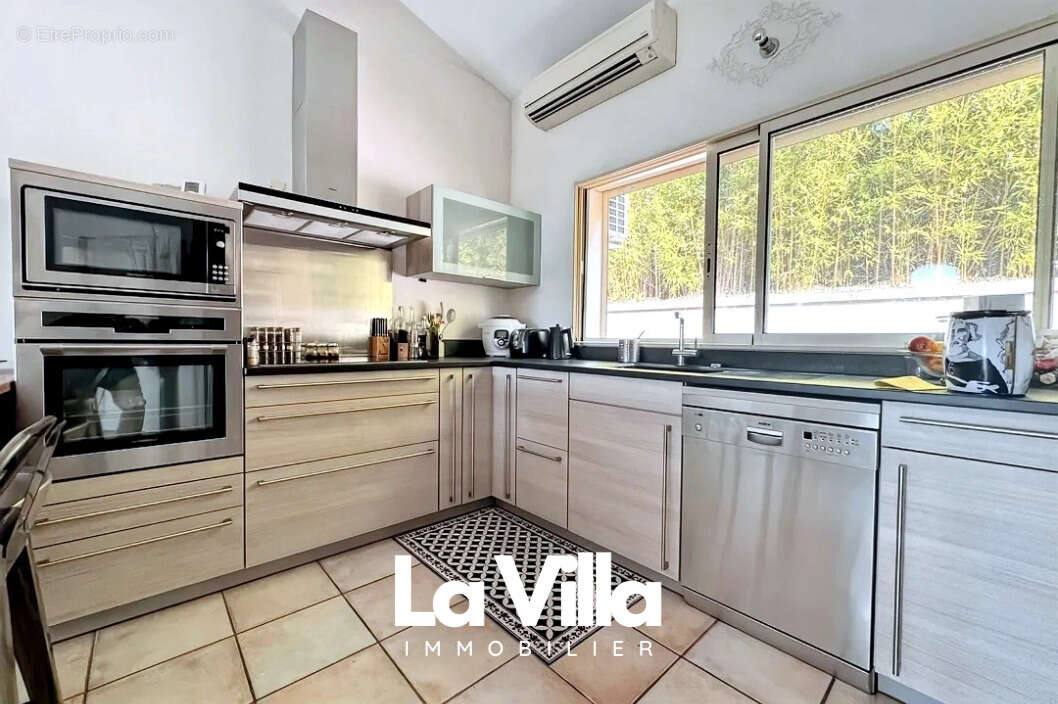 Maison à BELLEGARDE