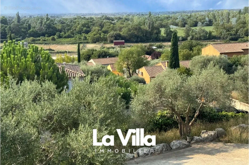 Maison à BELLEGARDE