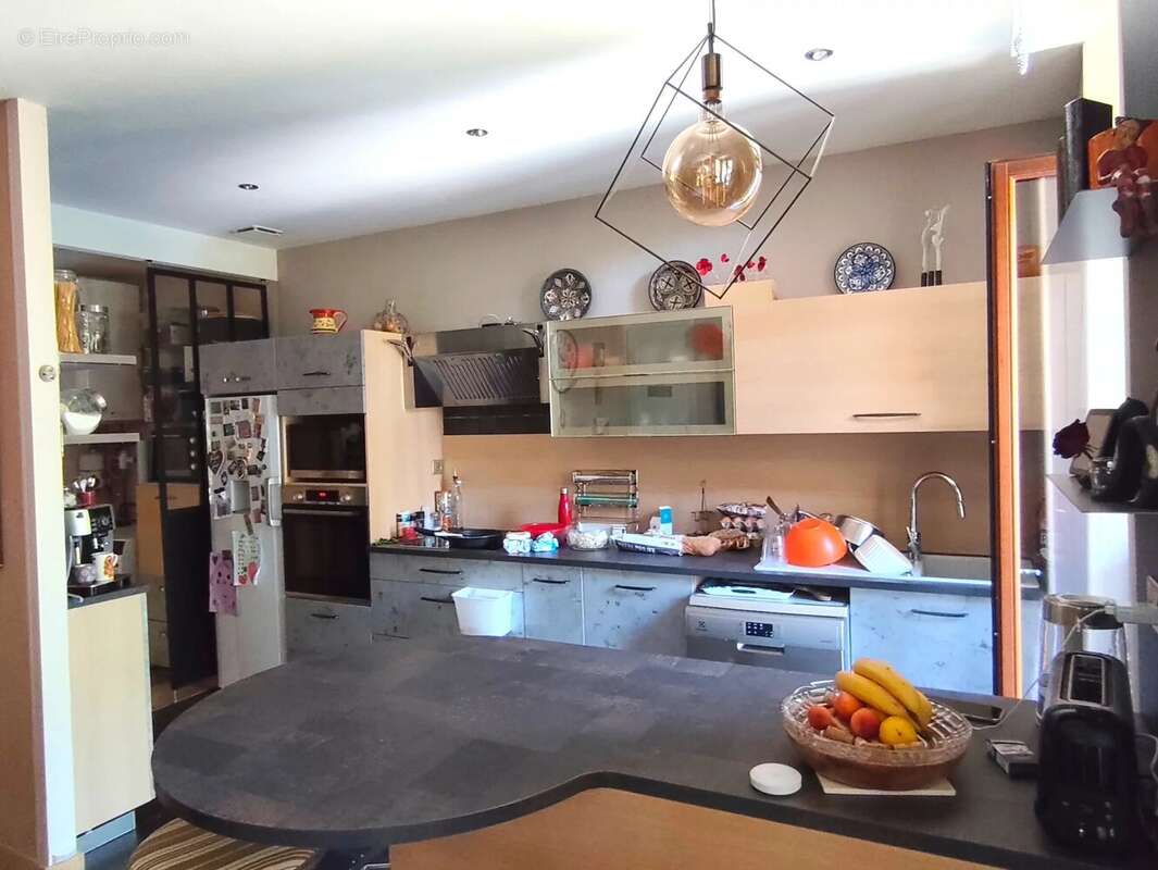 Maison à SAINT-GEOIRE-EN-VALDAINE