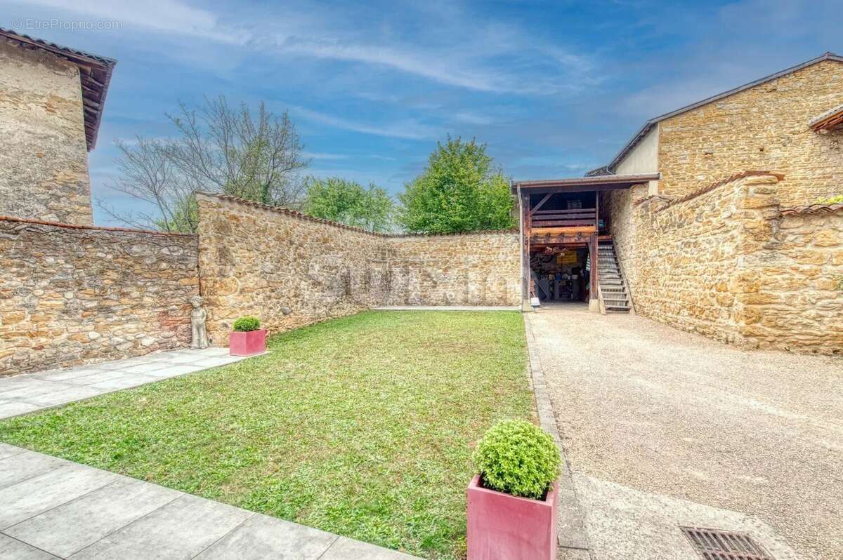 Maison à AMBERIEU-EN-BUGEY