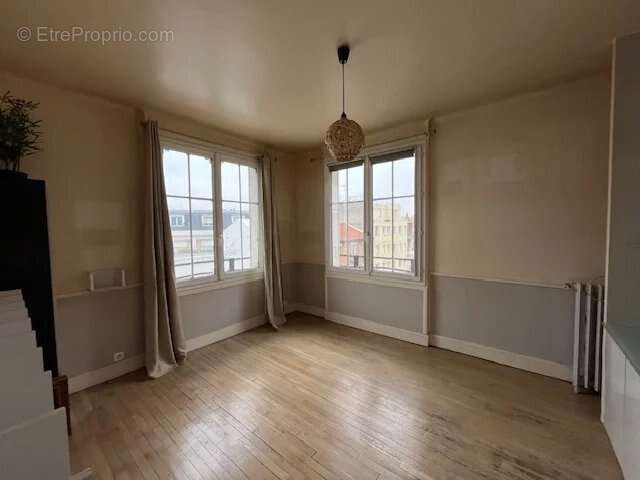 Appartement à MONTROUGE