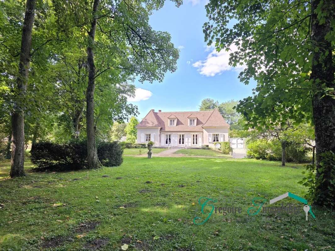 Maison à BOURRON-MARLOTTE