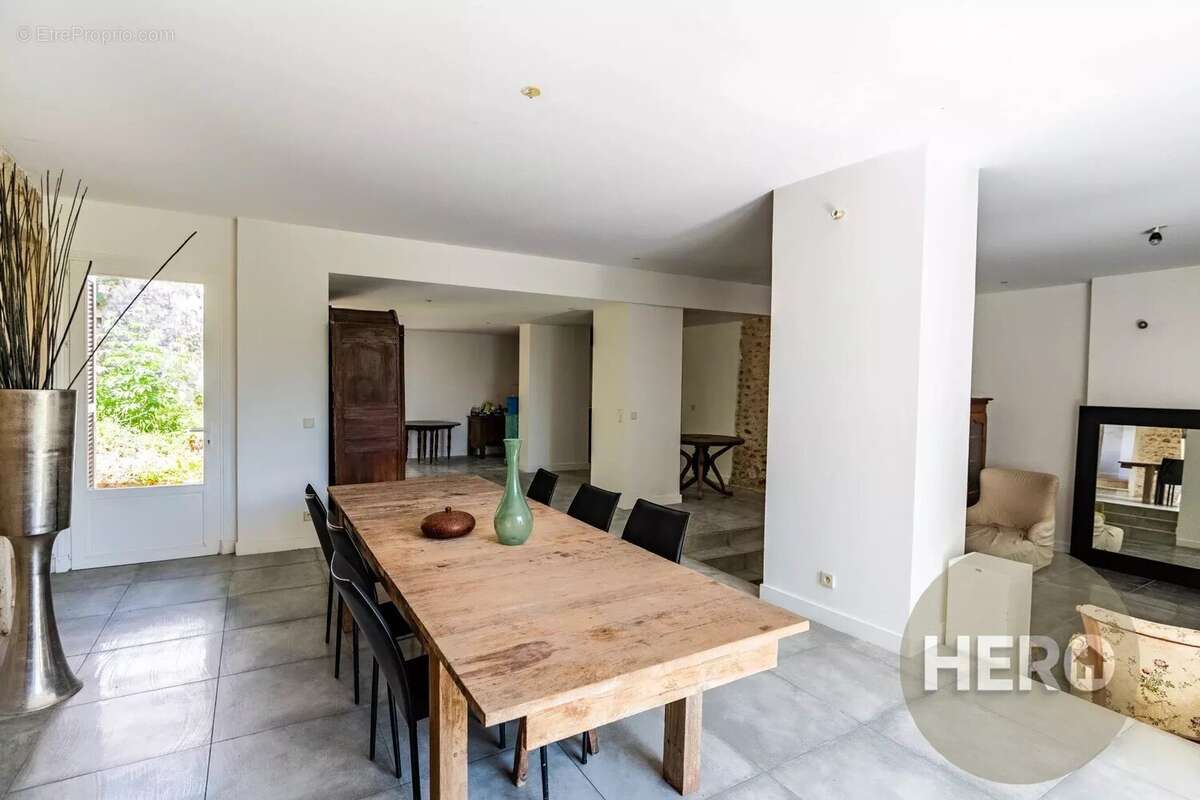 Maison à MONTFORT-L&#039;AMAURY