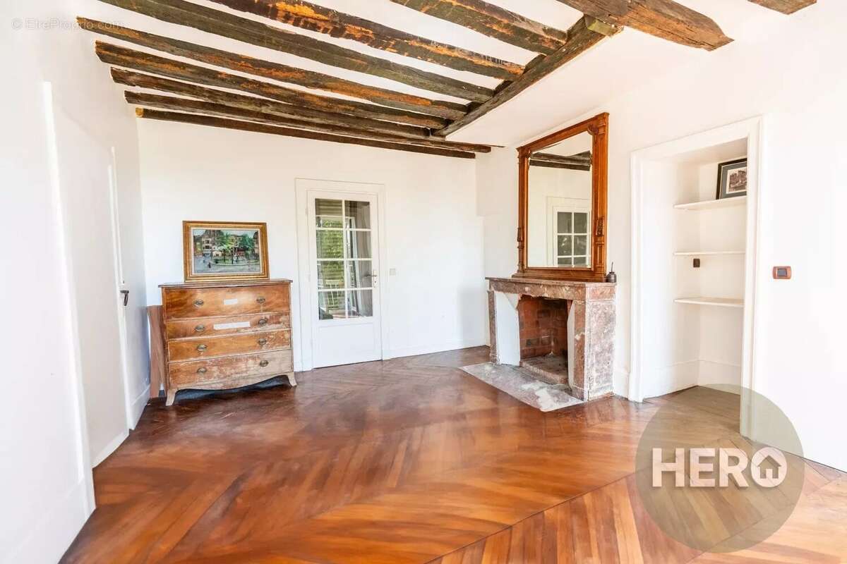 Maison à MONTFORT-L&#039;AMAURY