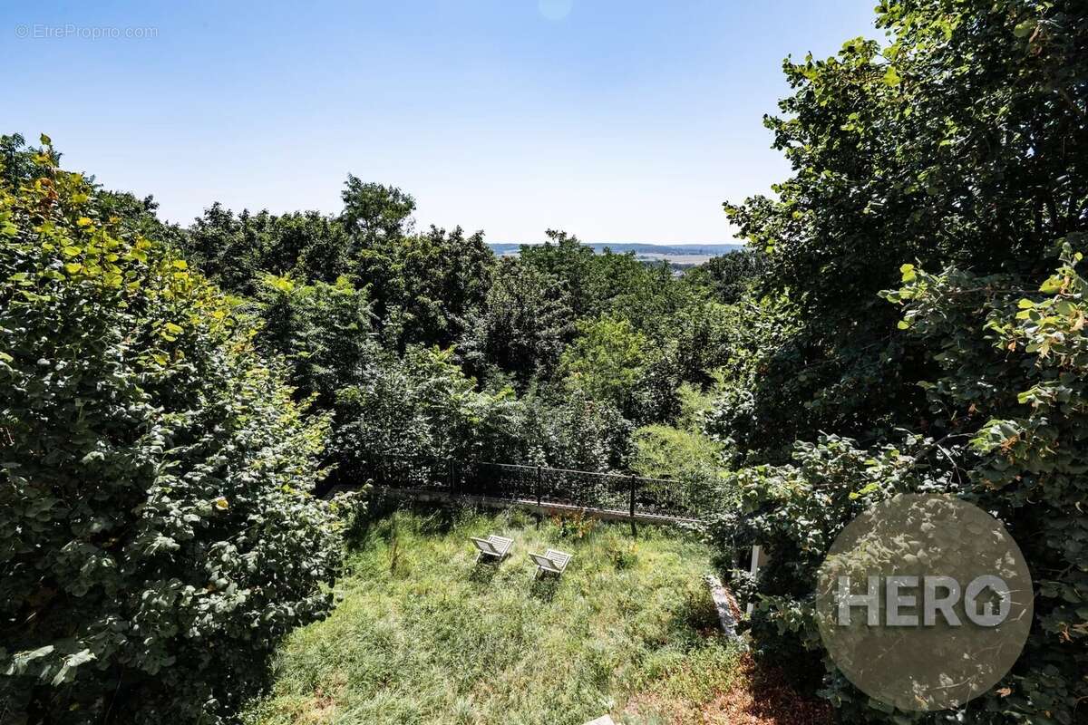 Maison à MONTFORT-L&#039;AMAURY