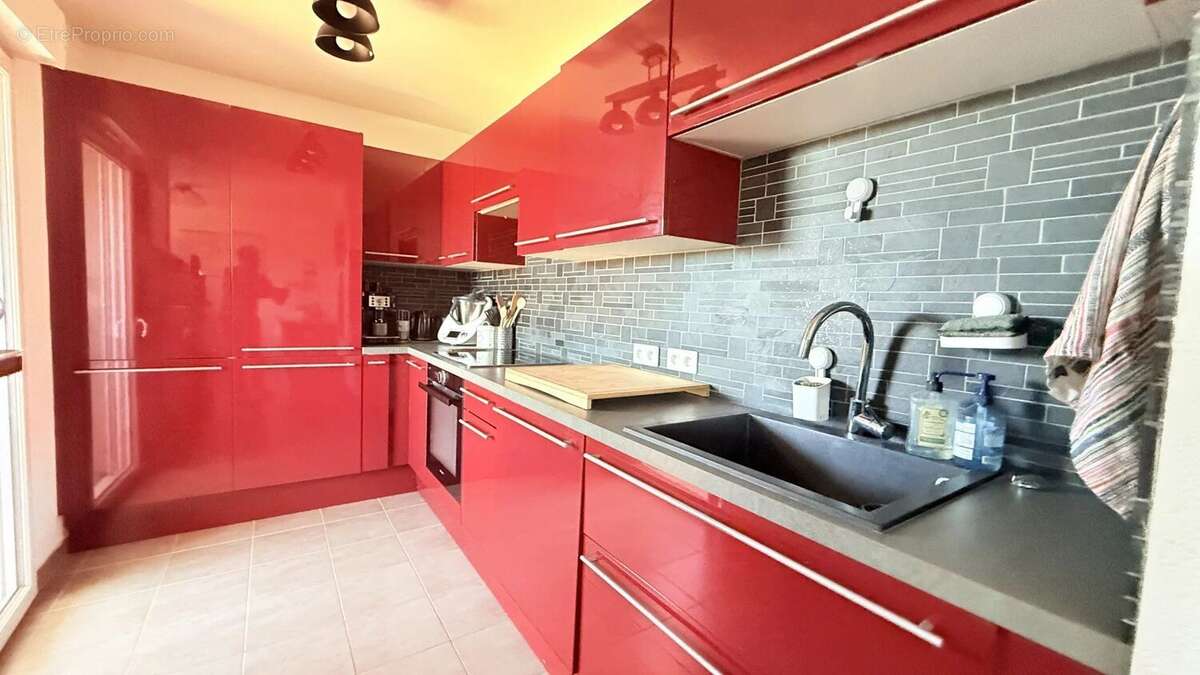 Appartement à POURCIEUX