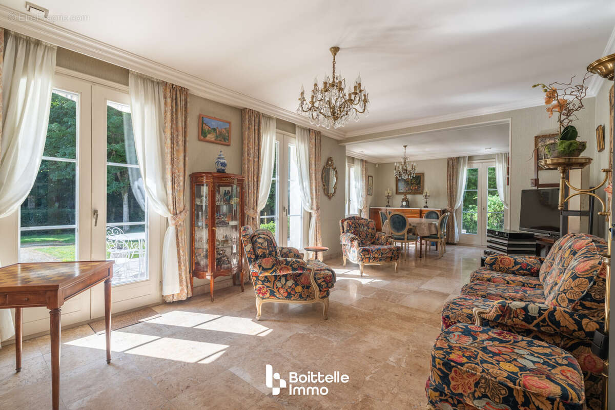 Maison à BOURRON-MARLOTTE