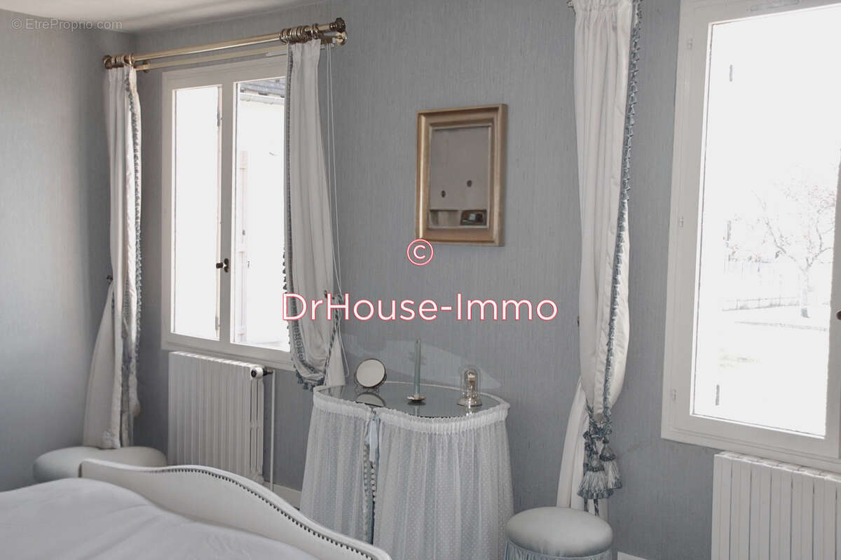 Maison à FERRIERES-EN-GATINAIS