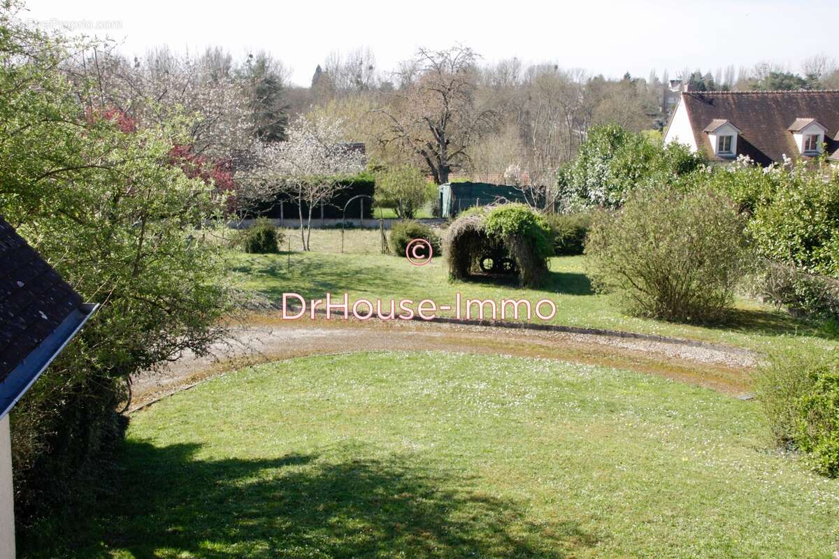 Maison à FERRIERES-EN-GATINAIS