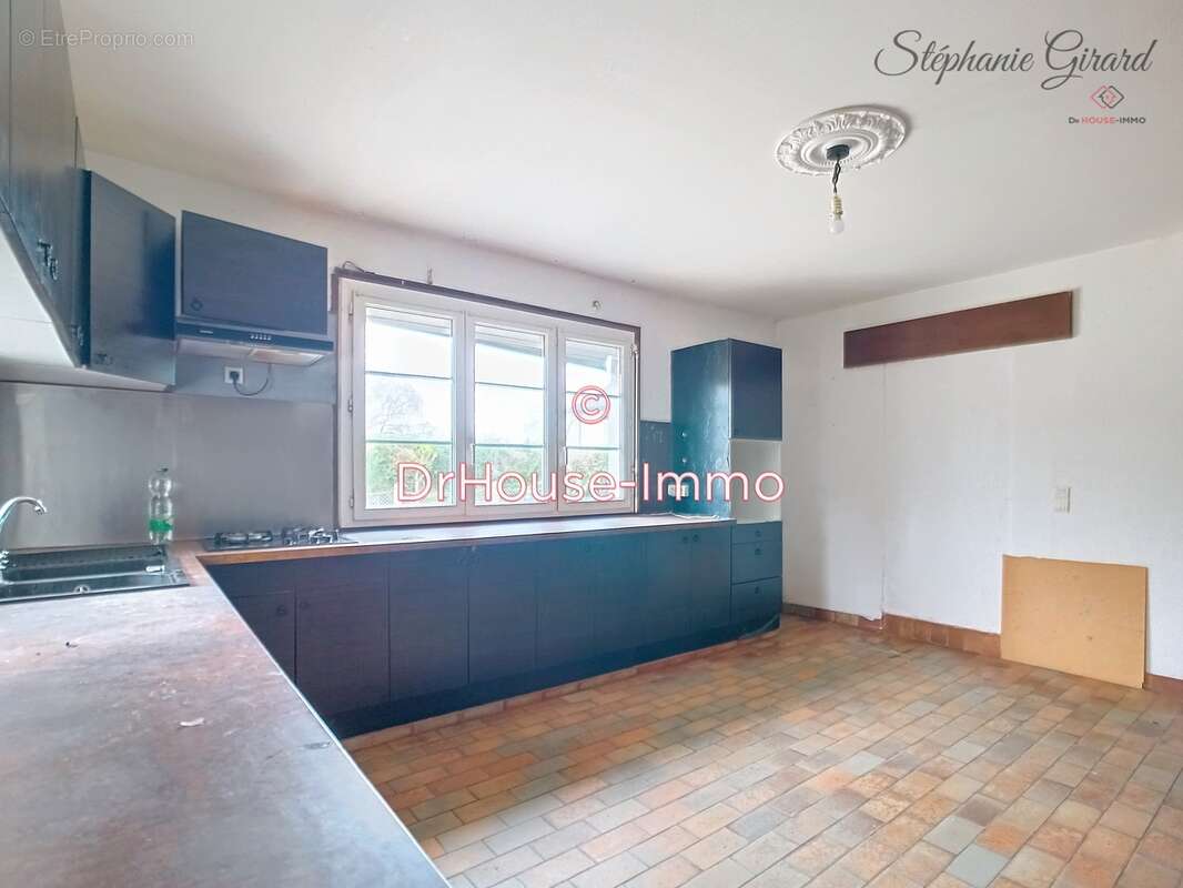 Maison à NEUVILLE-AUX-BOIS