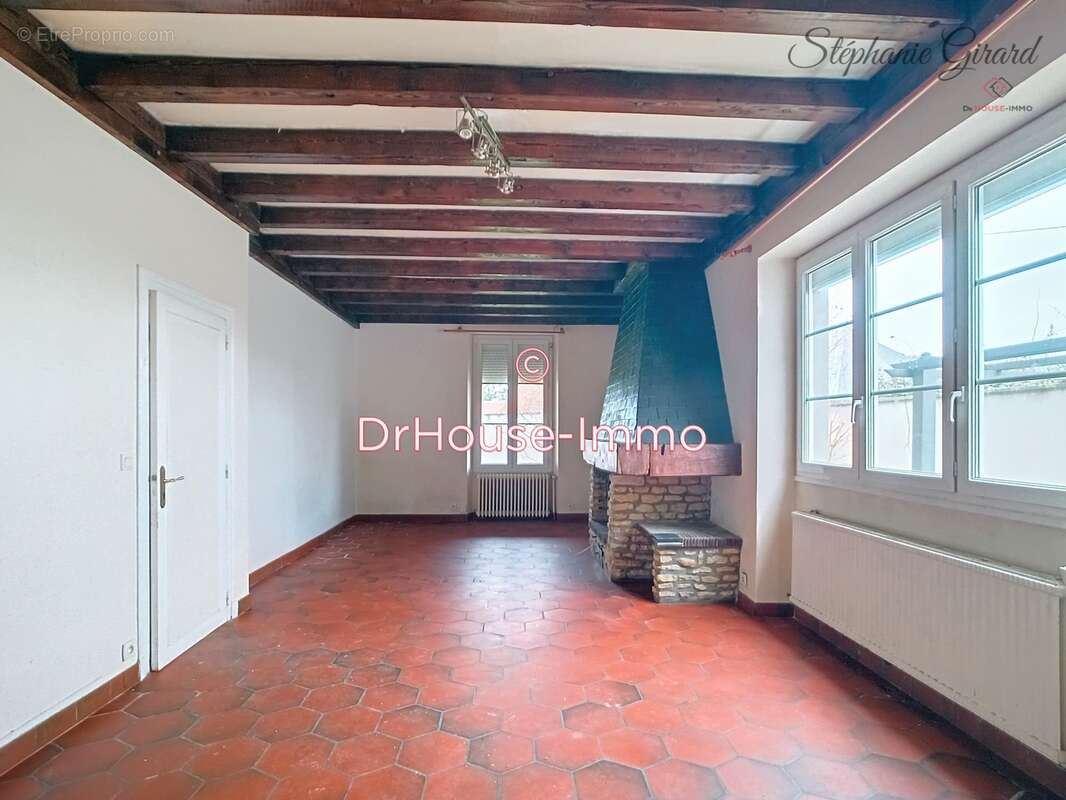 Maison à NEUVILLE-AUX-BOIS